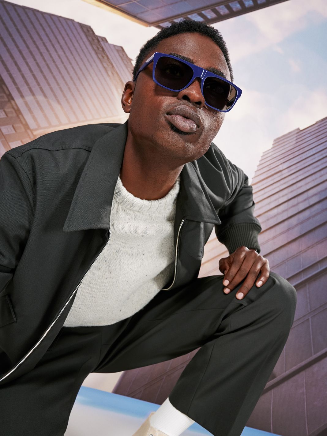 Model wears the Miles Morales II sunglasses in Neptune