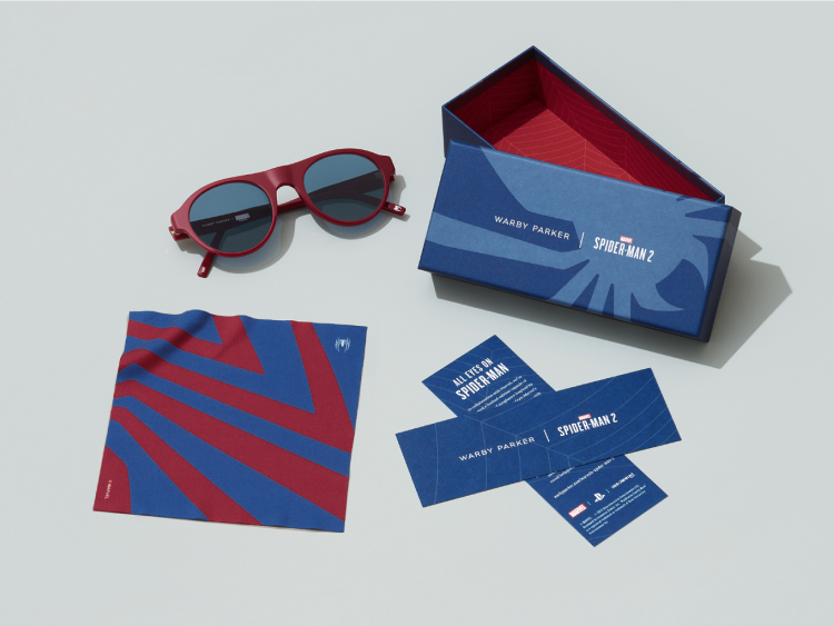 Marvel's Spiderman lens cloth and case